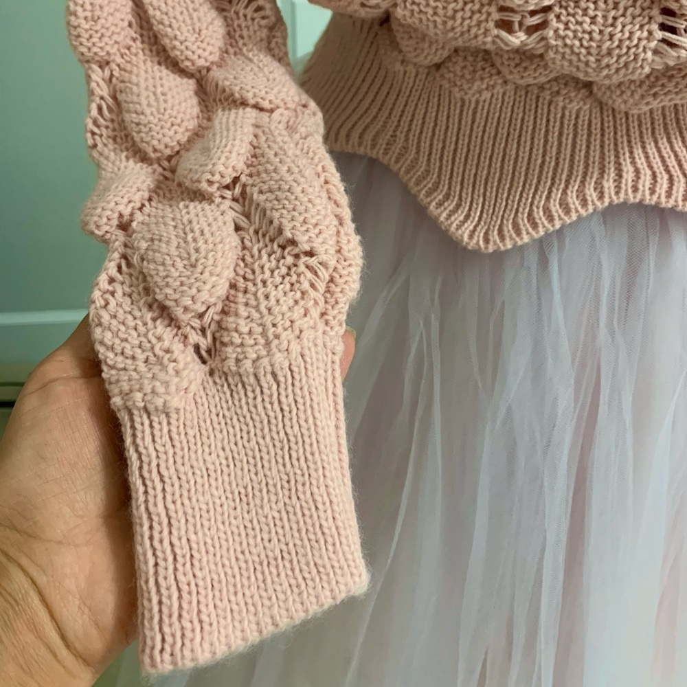 Sweater. - Picture 4 of 4